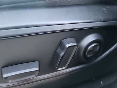 Used 2024 Jeep Grand Cherokee Limited 4xe image 14