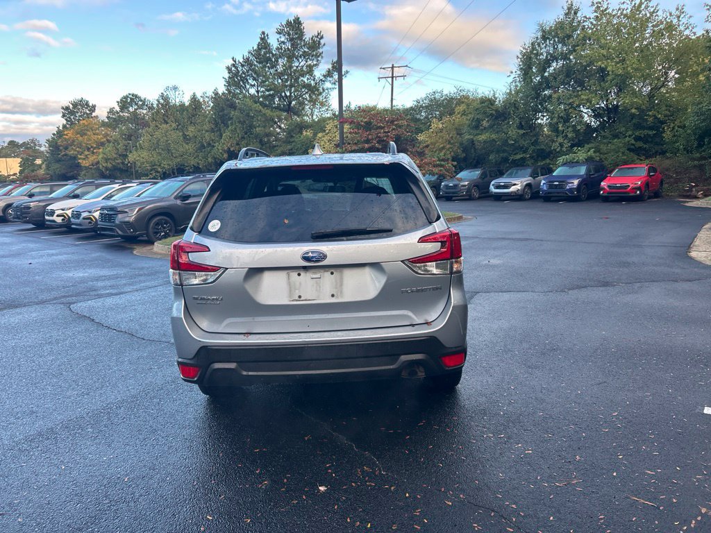 Certified 2023 Subaru Forester Premium AWD/4WD image 5