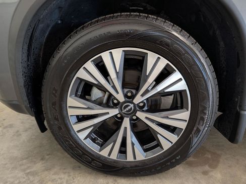 Used 2022 Nissan Rogue SV AWD/4WD image 49