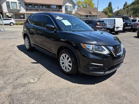 Used 2020 Nissan Rogue S FWD image 5