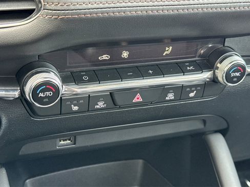 Used 2020 MAZDA MAZDA3 Sedan w/ Premium Package image 25