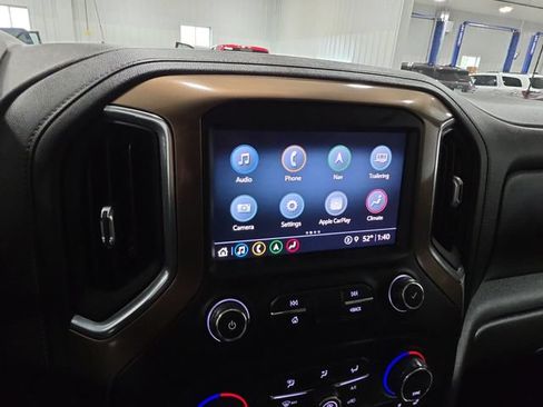 Used 2021 Chevrolet Silverado 1500 High Country w/ Technology Package AWD/4WD image 13