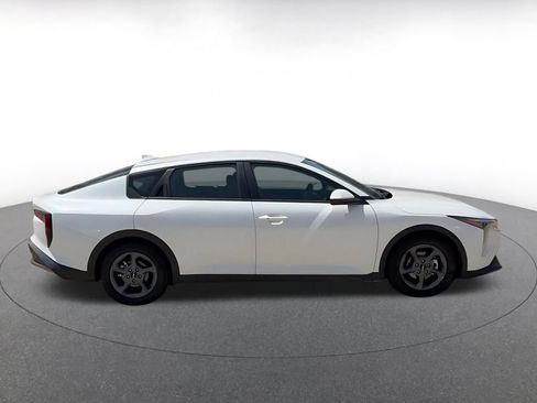 Used 2025 Kia K4 FWD image 16