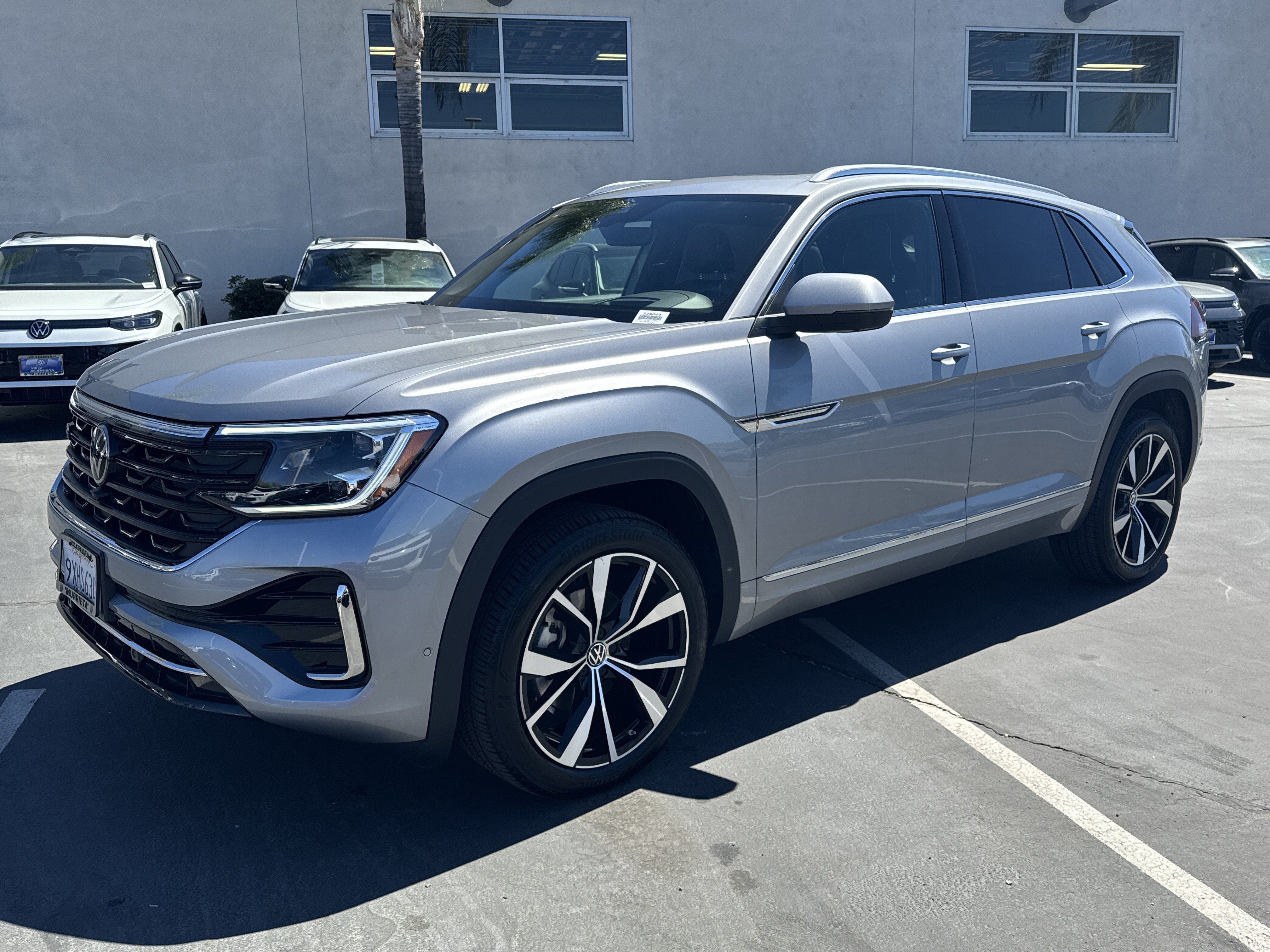 Used 2025 Volkswagen Atlas Cross Sport SEL Premium R-Line AWD/4WD image 11