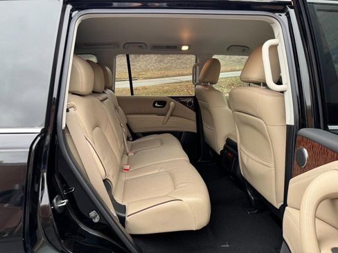 Used 2017 Nissan Armada SL image 9