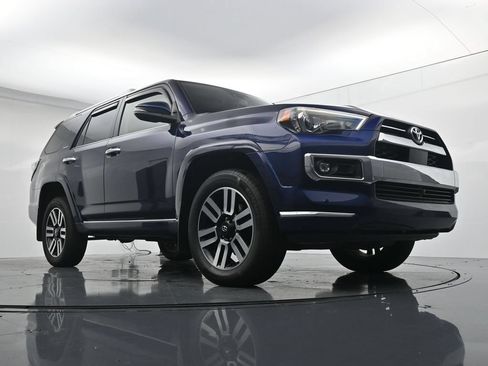 Used 2023 Toyota 4Runner Limited AWD/4WD image 32