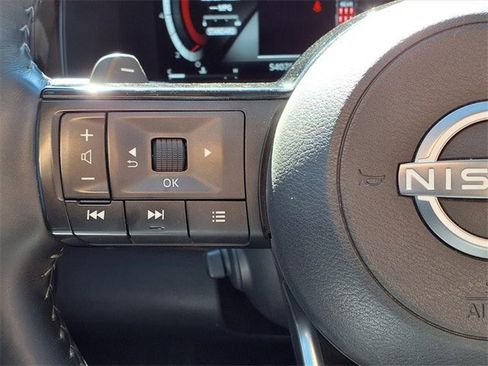 Used 2024 Nissan Pathfinder Platinum w/ Cargo Package image 9