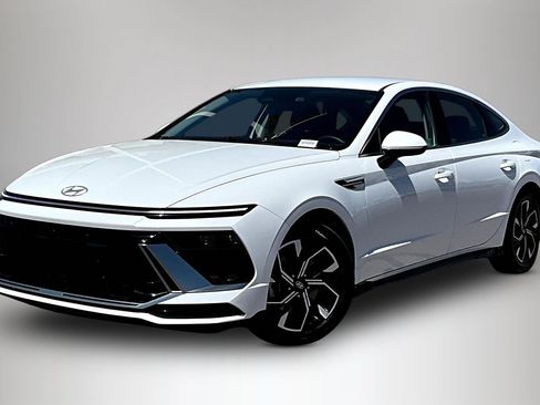 Used 2024 Hyundai Sonata SEL image 3