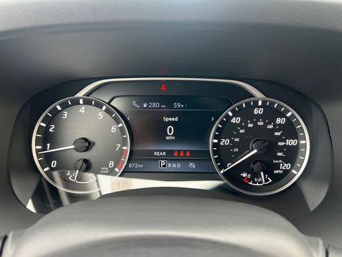 Certified 2025 Nissan Frontier SV w/ SV Convenience Package image 32