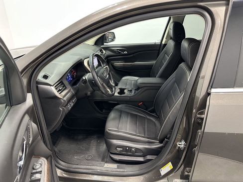 Used 2020 GMC Acadia Denali w/ Denali Ultimate Package image 13