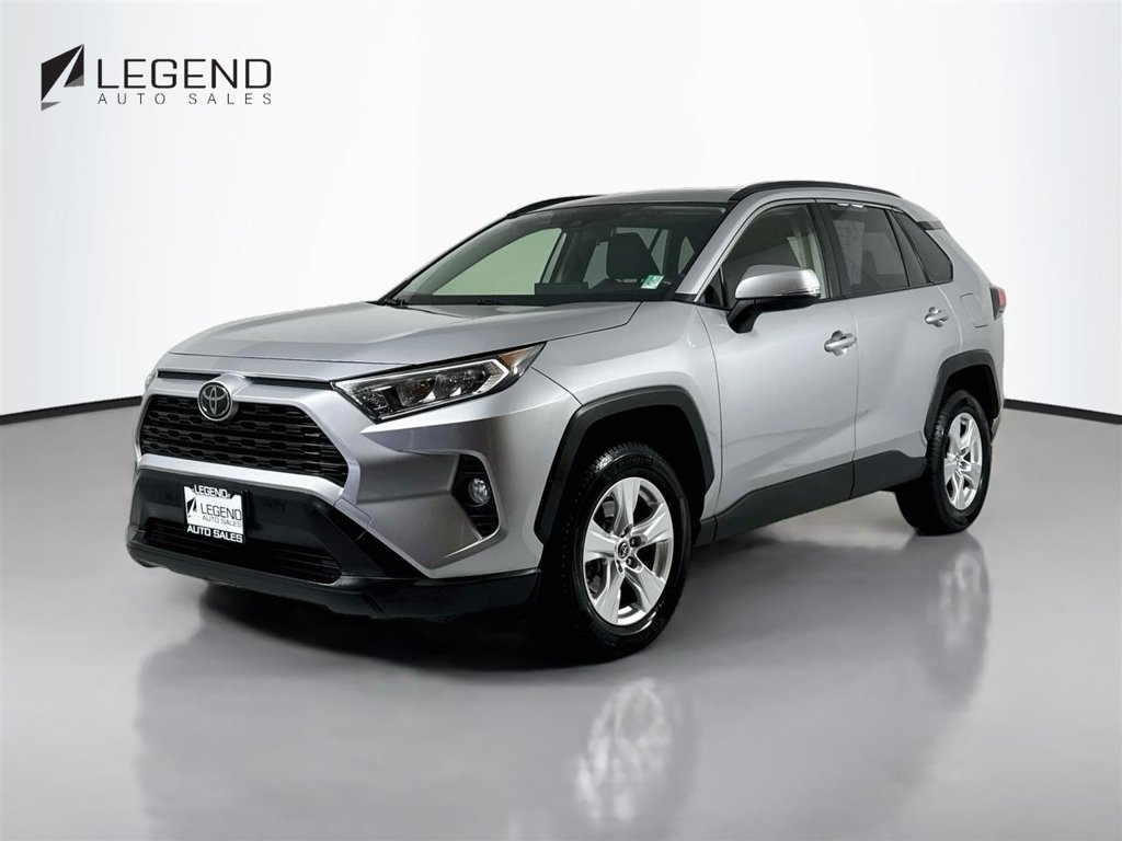 Used 2019 Toyota RAV4 XLE w/ Convenience Package AWD/4WD image 1