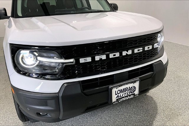 Used 2025 Ford Bronco Sport Outer Banks w/ Outer Banks Tech Package+ AWD/4WD image 41