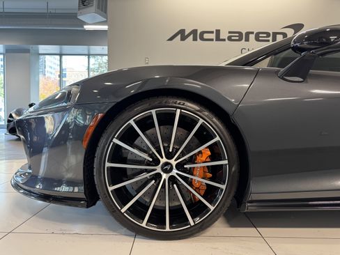 Used 2022 McLaren GT image 20
