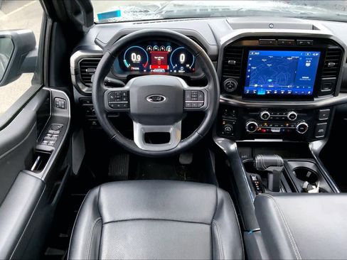 Used 2022 Ford F150 Lariat w/ Equipment Group 502A High image 5