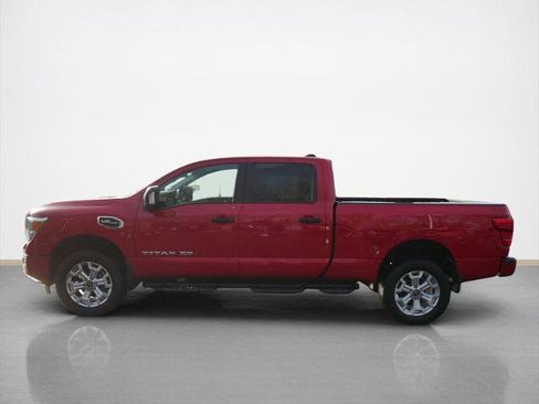 Certified 2024 Nissan Titan SV w/ SV Convenience Package image 6