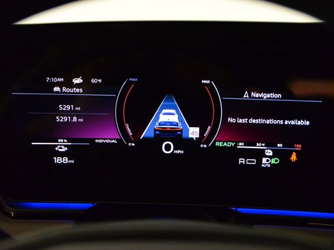 Used 2025 Audi A6 e-tron Premium Plus w/ Premium Plus image 15