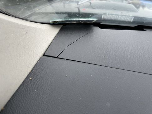 Used 2014 Chevrolet Suburban LT image 31