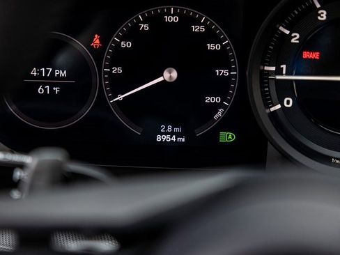 Used 2024 Porsche 911 Carrera S w/ Sport Package image 48