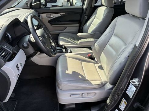 Used 2019 Honda Ridgeline RTL-E image 11