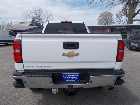 Used 2019 Chevrolet Silverado 2500 W/T image 4