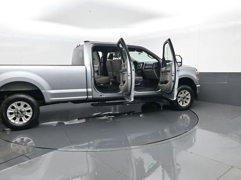 Used 2022 Ford F250 XLT image 28