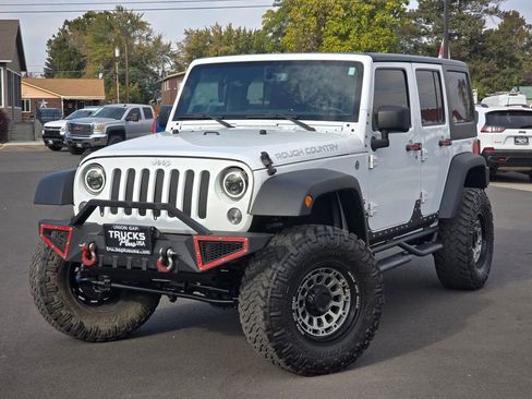 Used 2018 Jeep Wrangler Unlimited Sport S image 1