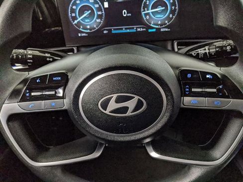 Used 2024 Hyundai Elantra SEL image 12