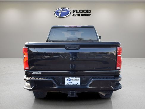 Used 2025 Chevrolet Silverado 2500 LTZ w/ LTZ Plus Package AWD/4WD image 5