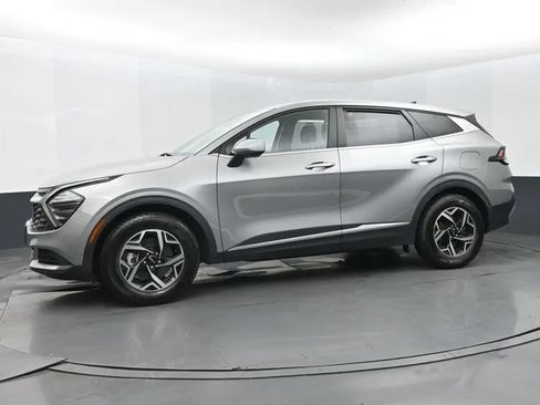 Used 2024 Kia Sportage LX FWD image 5