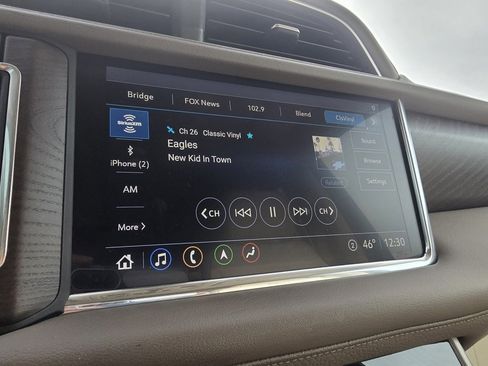 Used 2021 GMC Yukon Denali w/ Denali Ultimate Package image 16