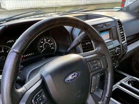 Used 2016 Ford F150 XLT w/ Equipment Group 301A Mid image 7