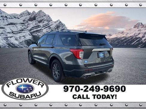 Used 2020 Ford Explorer Platinum w/ Premium Technology Package AWD/4WD image 5