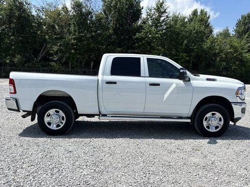 Used 2024 RAM 2500 Tradesman w/ Chrome Appearance Group AWD/4WD image 2