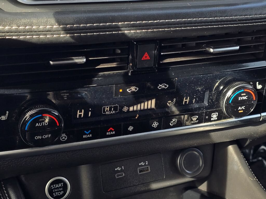 Used 2021 Nissan Rogue SL FWD image 33