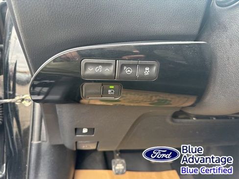 Used 2022 Toyota Prius LE image 16