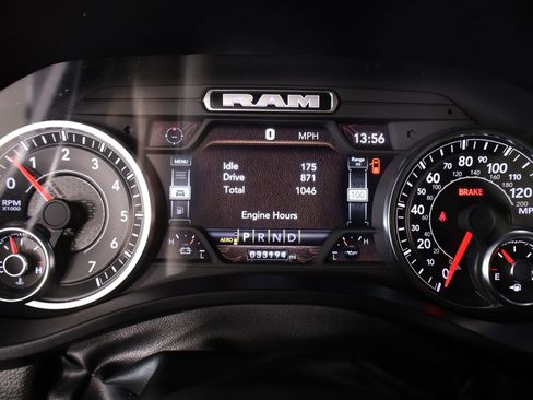 Used 2023 RAM 1500 Laramie AWD/4WD image 4