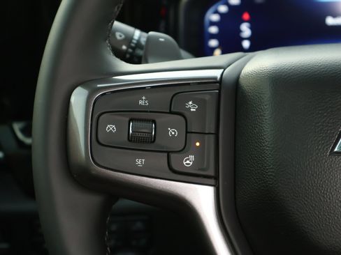 Used 2023 Chevrolet Silverado 1500 ZR2 w/ Technology Package image 17