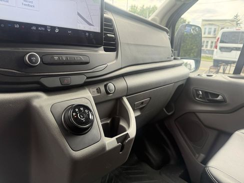 Used 2023 Ford E-Transit Medium Roof RWD image 13