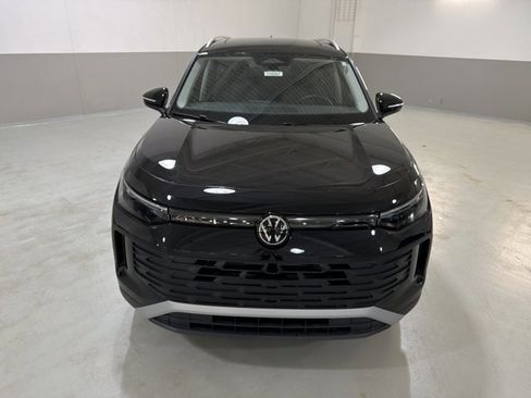 New 2026 Volkswagen Tiguan SE AWD/4WD image 3
