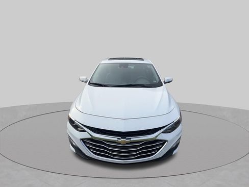Used 2024 Chevrolet Malibu LT FWD image 2