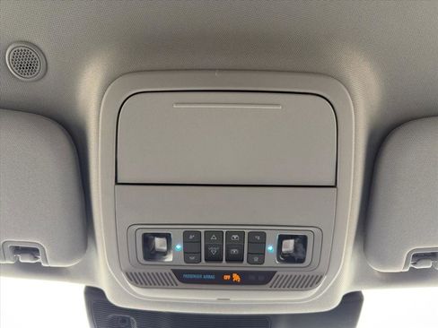 Used 2021 Ford Explorer XLT w/ Equipment Group 202A image 27