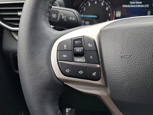 Certified 2023 Ford Explorer XLT w/ Equipment Group 202A AWD/4WD image 21