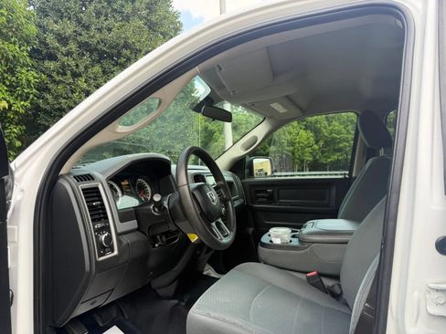 Used 2015 RAM 1500 ST AWD/4WD image 13