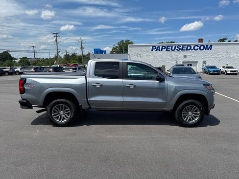 Used 2023 Chevrolet Colorado LT w/ LT Convenience Package AWD/4WD image 3