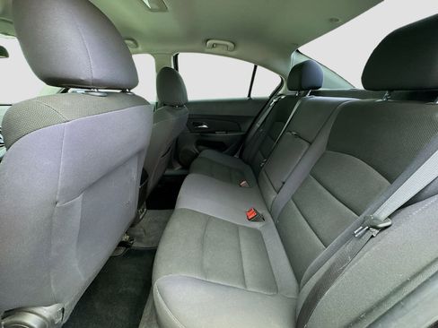 Used 2015 Chevrolet Cruze LT image 13