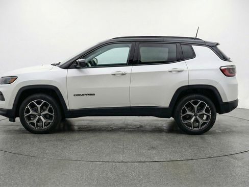 Used 2025 Jeep Compass Limited image 5