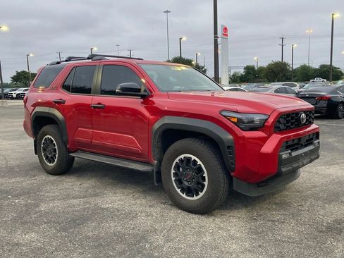 Used 2025 Toyota 4Runner TRD Off-Road AWD/4WD image 3