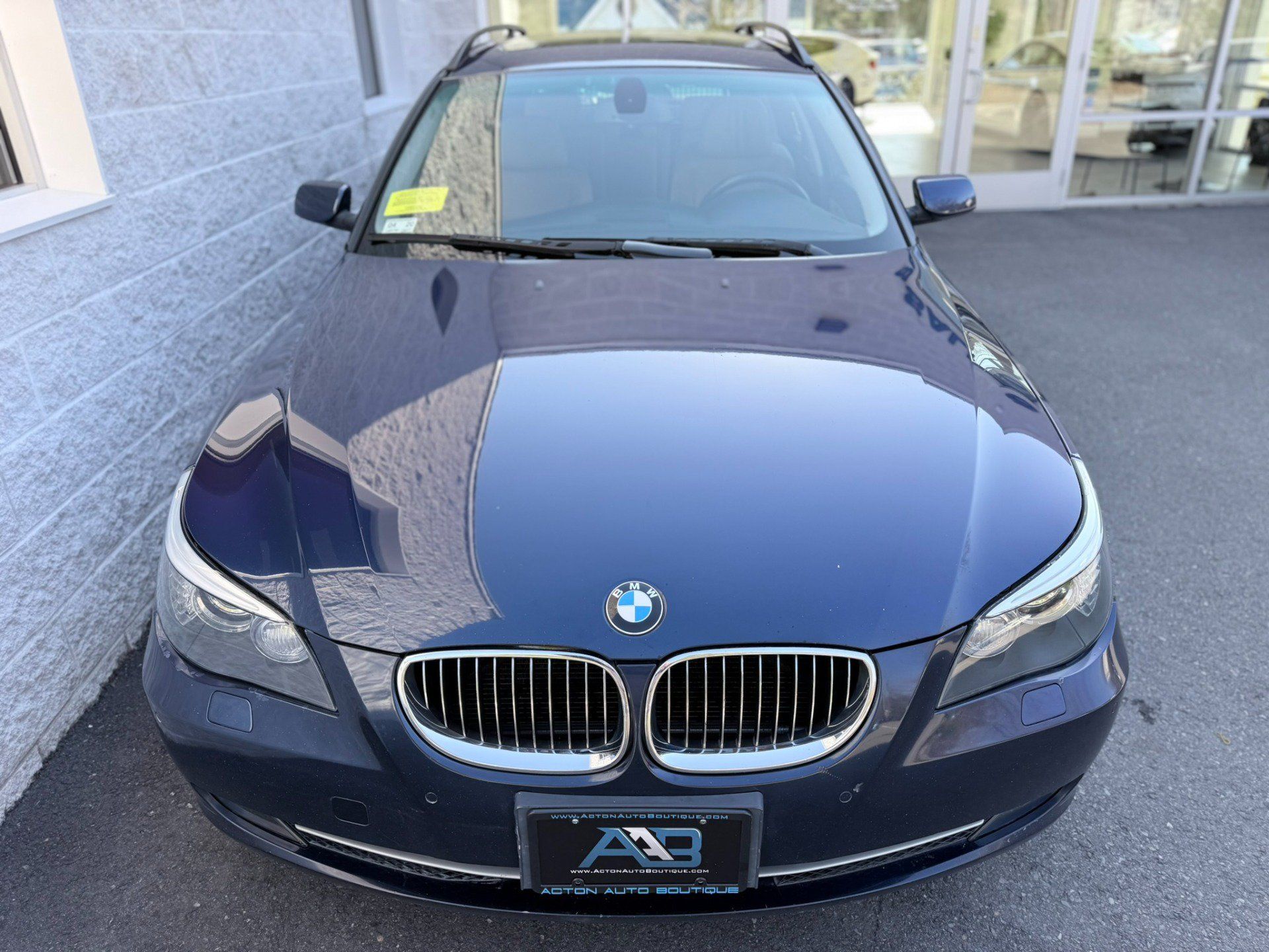 Used 2009 BMW 535i xDrive Wagon AWD/4WD image 8