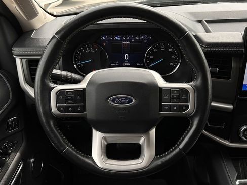 Used 2024 Ford Expedition Max XLT image 15