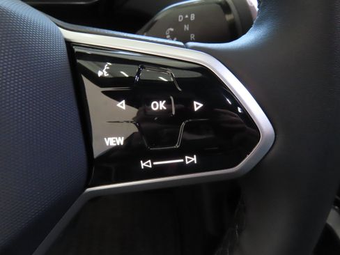 New 2026 Volkswagen ID.4 Pro RWD image 12